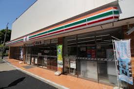 コンビニ　セブンイレブン 大田区山王春日橋店（コンビニ）まで242m