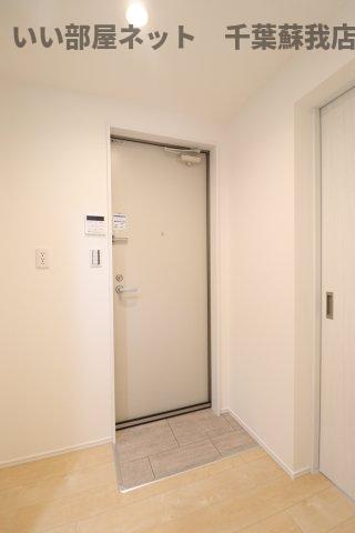 玄関　収納もある玄関です