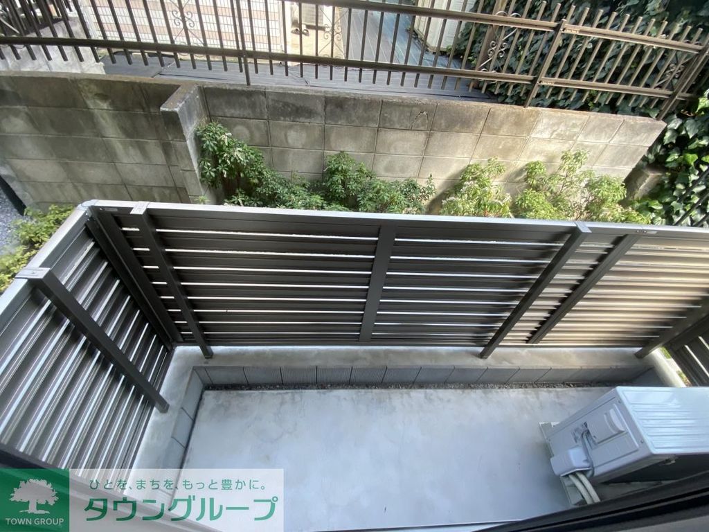 バルコニー　庭