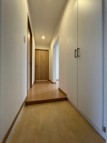 王子住宅1号棟の玄関写真