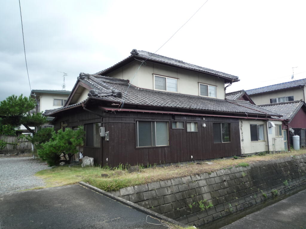 内田貸家