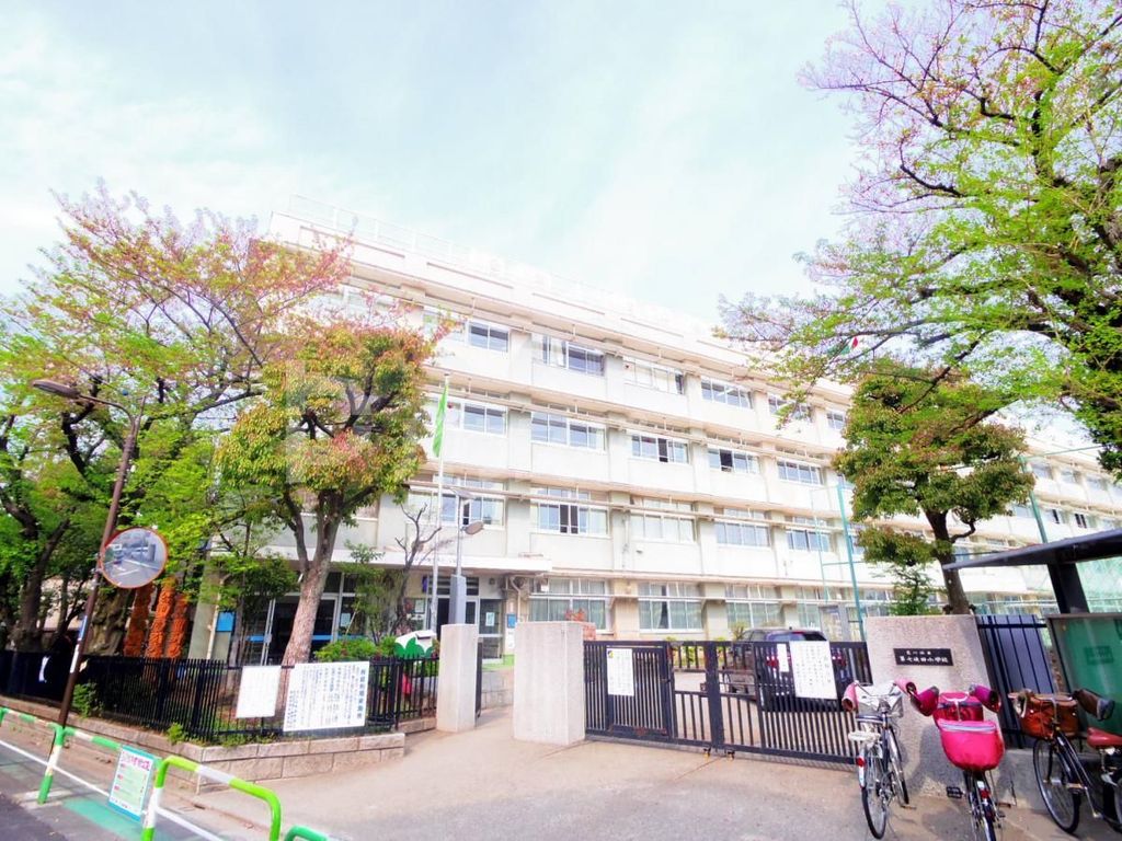 小学校　荒川区立第七峡田小学校（小学校）まで2310m