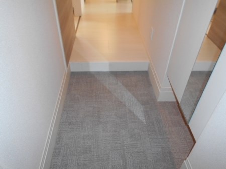 玄関　別部屋