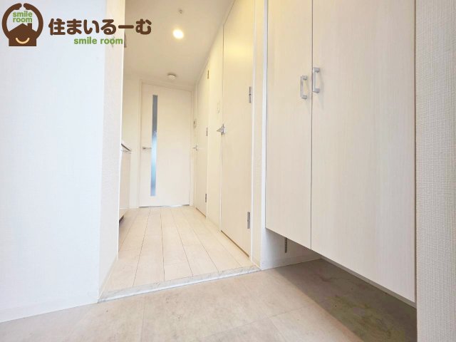 エスリード大阪梅田WESTの玄関写真