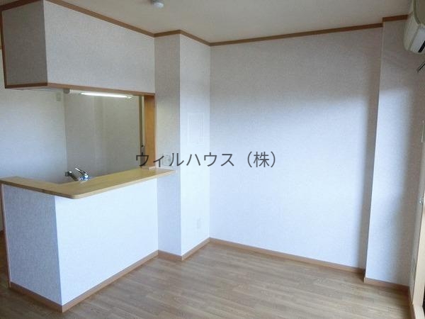 居室・リビング　人気のカウンターキッチン！