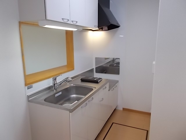 ＪＲ山陰本線 国府駅 徒歩38分 2階建 築19年のキッチン写真