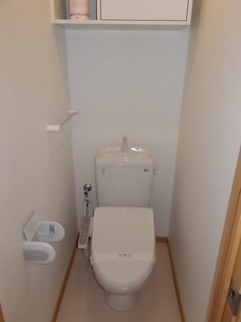 ＪＲ山陰本線 国府駅 徒歩38分 2階建 築19年のトイレ写真