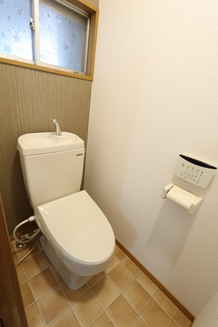 トイレ　☆衛生的な温水洗浄便座☆