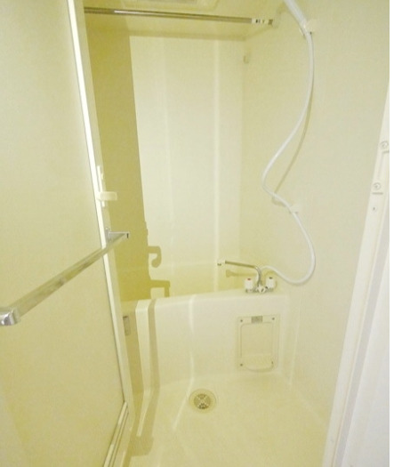 バス・シャワールーム　別部屋反転写真