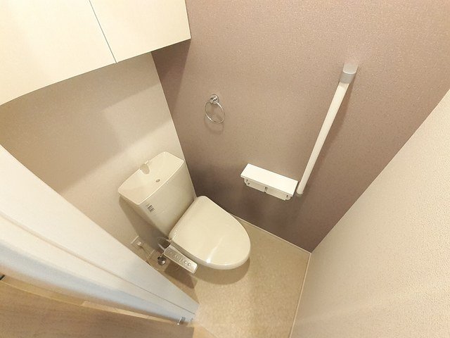 トイレ　落ち着いたトイレです