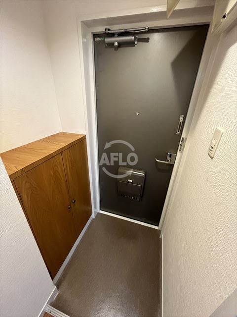 玄関　上六青山ハイツ　玄関
