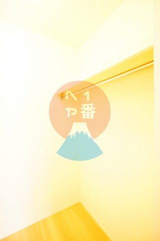 収納　ネット無料。ウォークイン付き