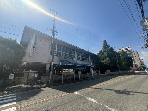 小学校　尼崎市立竹谷小学校（小学校）まで221m
