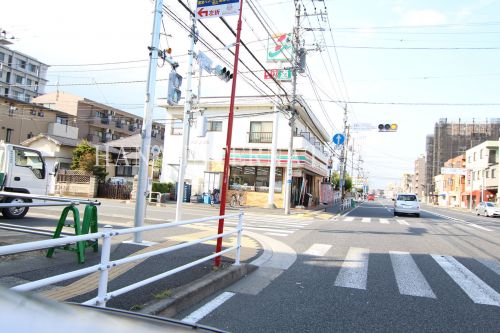 コンビニ　セブンイレブン・浦安当代島店（コンビニ）まで472m