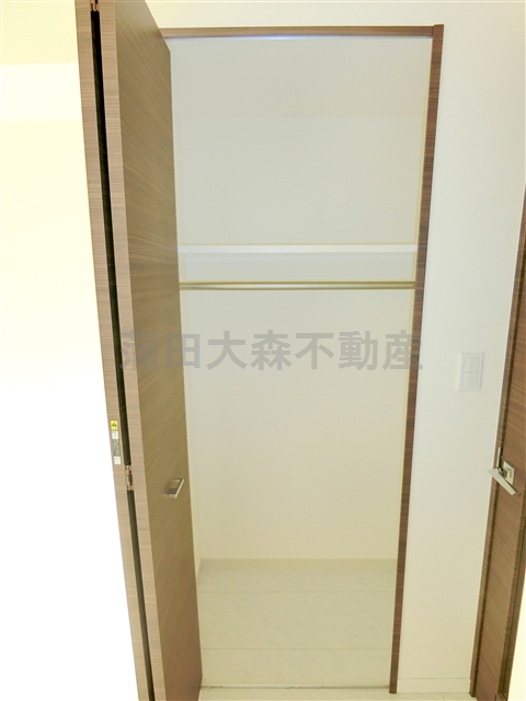 収納　収納　1メートル程の使いやすいクローゼット