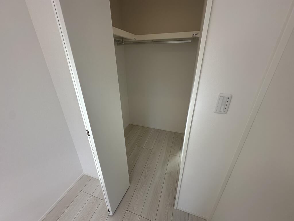 収納　※モデル写真となります。