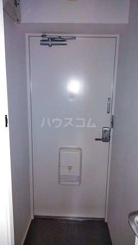 ビューパレー市川の玄関写真