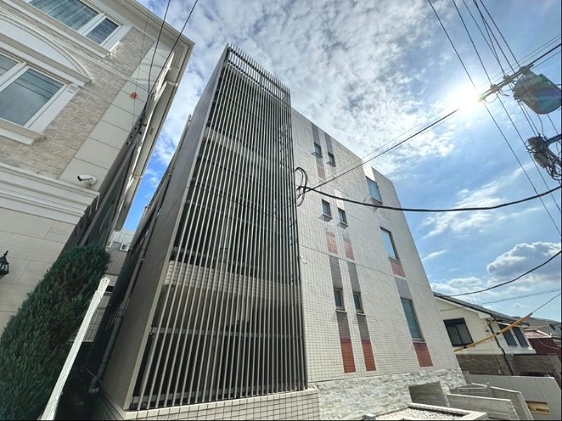 京王新線 初台駅 徒歩4分 築14年
