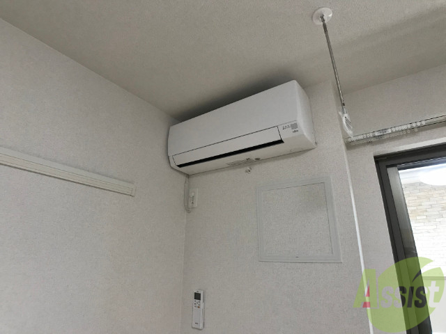 トイレ　人気のウォシュレットつきのトイレです。快適ですよ。