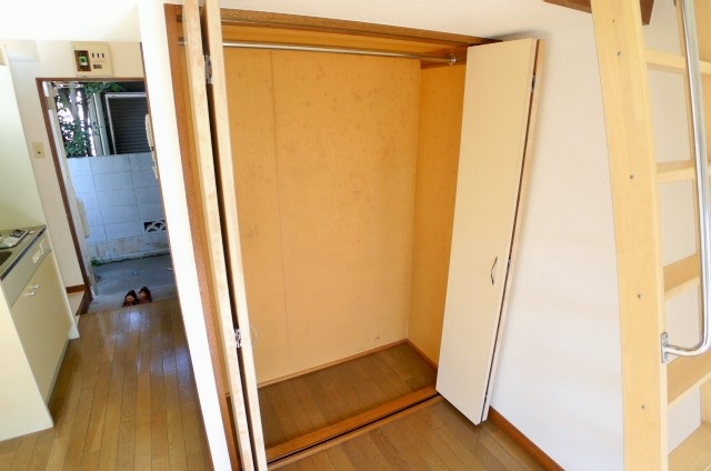 収納　同物件の他号室の写真です。