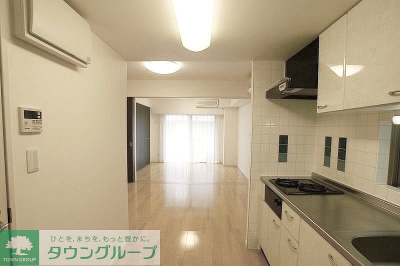 レナトゥス四谷の居間写真