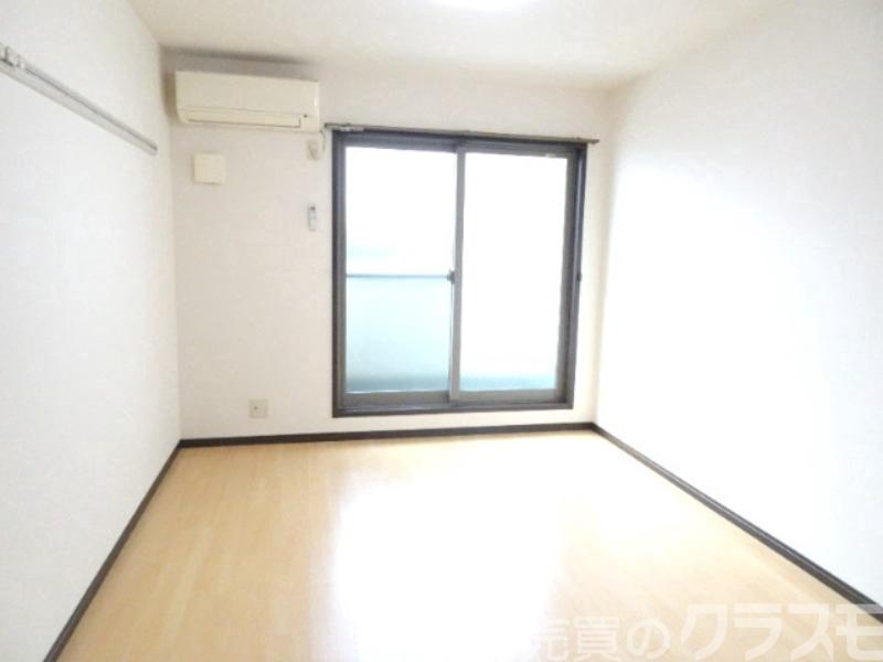 居室・リビング　明るいお部屋です♪