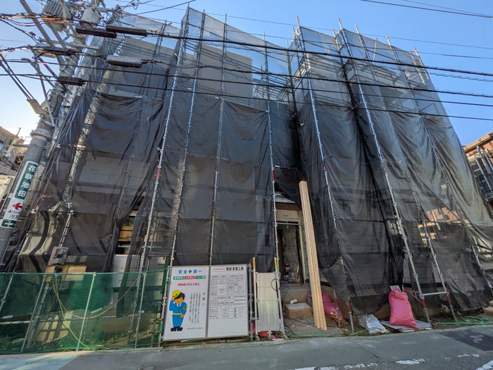 建物外観　建築中