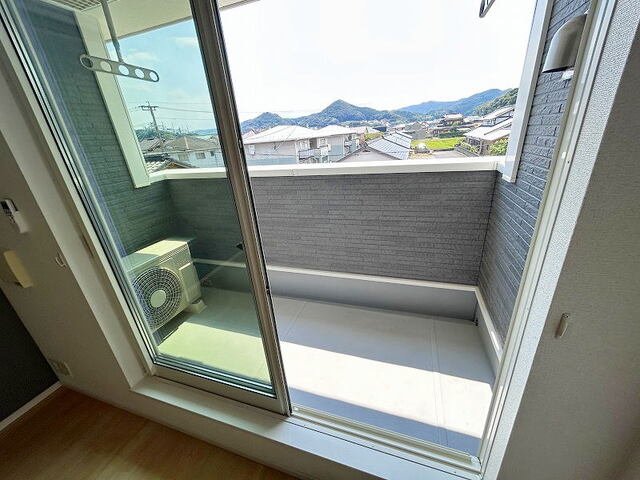 バルコニー　広々としたバルコニーです