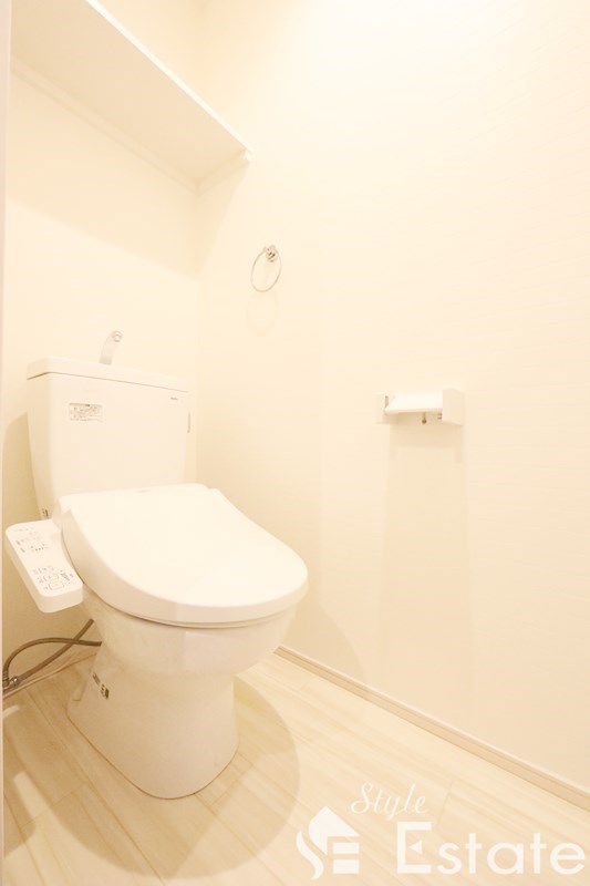 地下鉄鶴舞線 庄内通駅 徒歩5分 2階建 築8年のトイレ写真