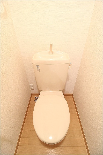 レフィナードのトイレ写真