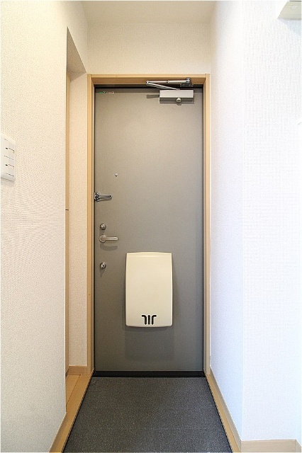 レフィナードの玄関写真