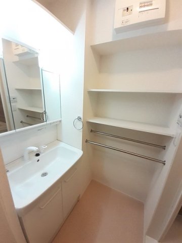 洗面設備　忙しい朝には欠かせない洗面所です