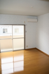 居室・リビング　南向きの角部屋です♪