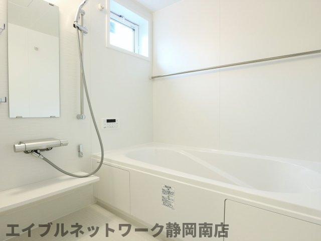 バス・シャワールーム　お風呂です