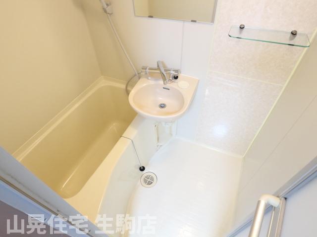 バス・シャワールーム　日々の疲れを癒すお風呂付です