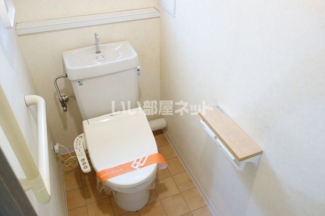 【堺市堺区宿屋町西のマンションのトイレ】