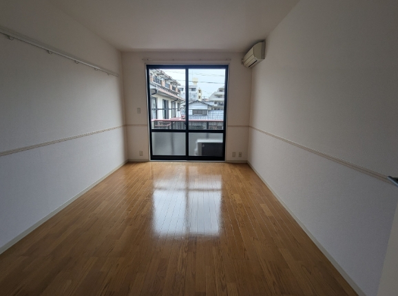 居室・リビング　同建物サンプル画像