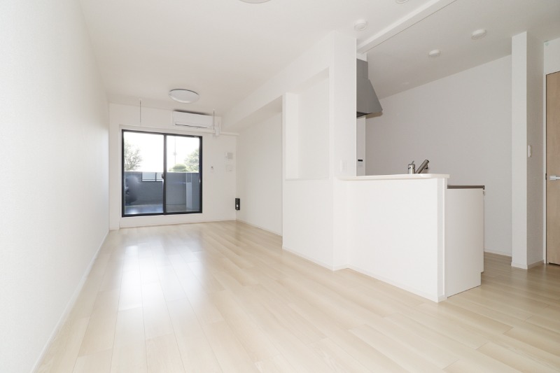 居室・リビング　図面と現状に相違がある場合には現状を優先