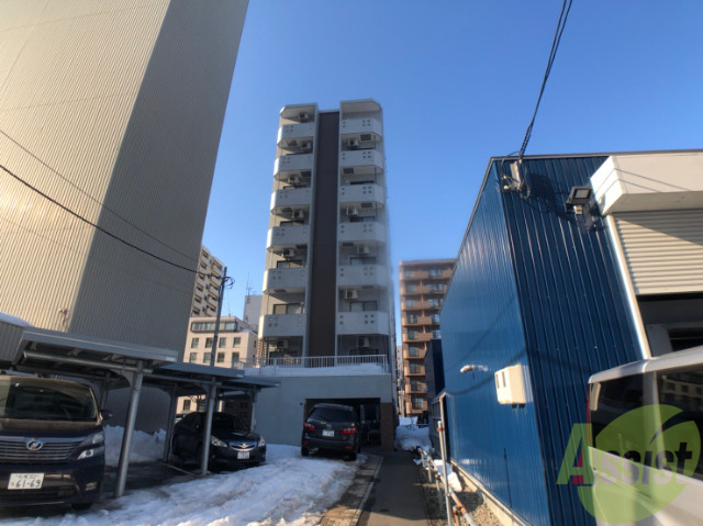 札幌市北区北九条西のマンションの建物外観