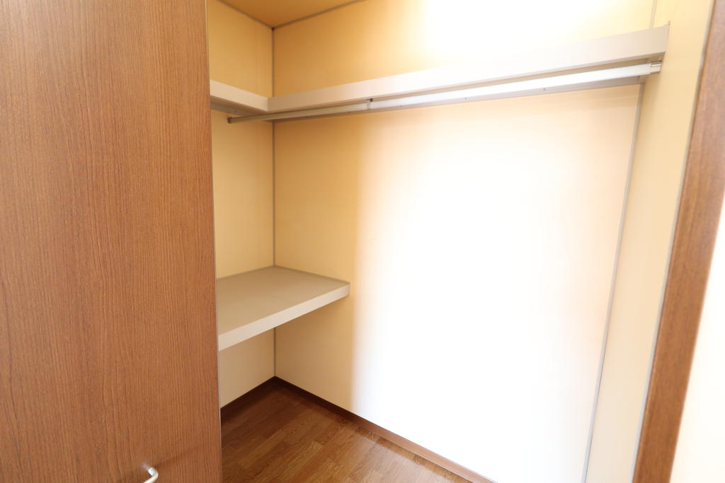 収納　ウォークインクロゼット収納も大きいですね。