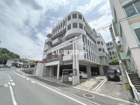 【フォレストヴィラ別所町の建物外観】