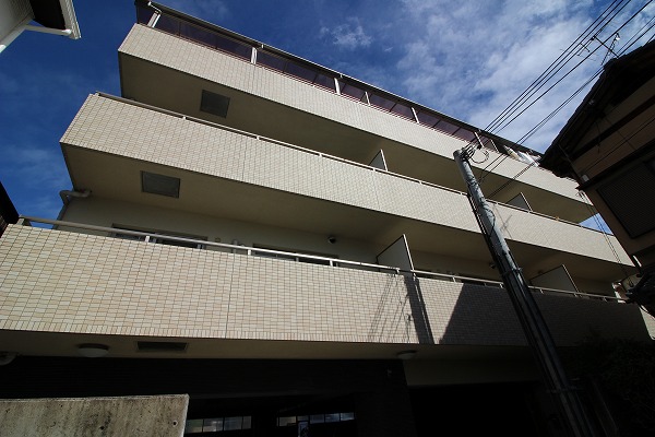 レジデンス調子山荘の建物外観