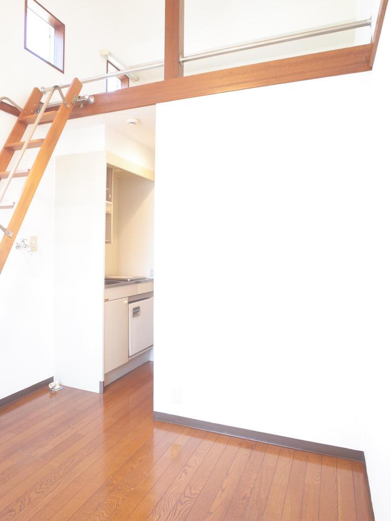 その他部屋・スペース　洋室５．５帖別アングル