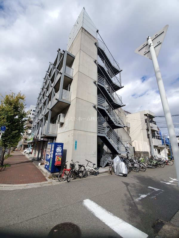 ルシェルコートの建物外観