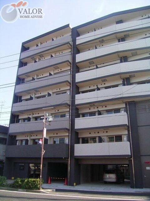 横浜市南区井土ケ谷上町のマンションの建物外観