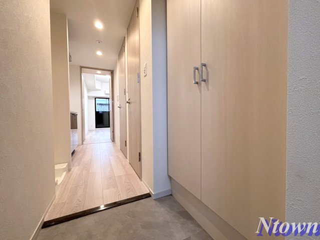 玄関　収納もある玄関です