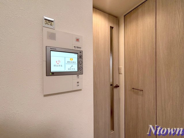 セキュリティ　モニター付きインターフォンです。