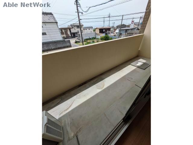 名鉄西尾線 西尾駅 バス乗車時間：20分 最寄りバス停で下車 徒歩2分 3階建 築20年の内装写真