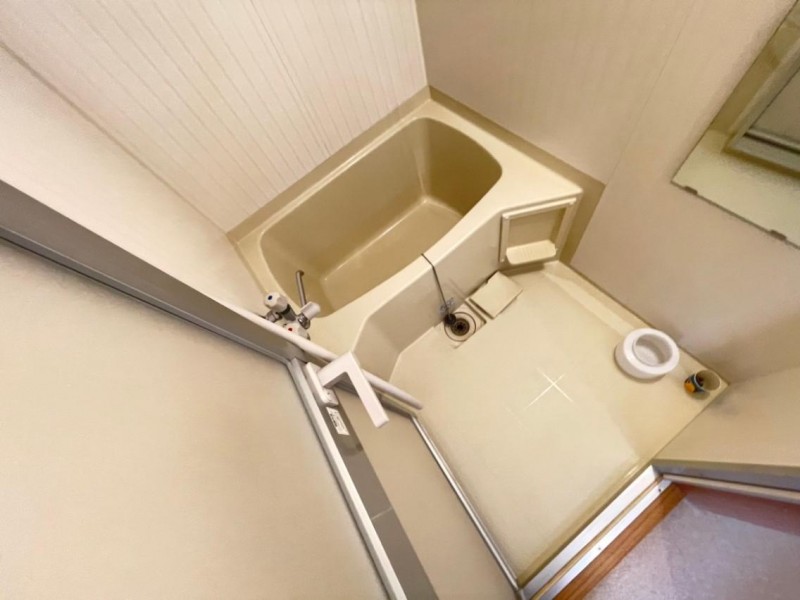 バス・シャワールーム　浴室