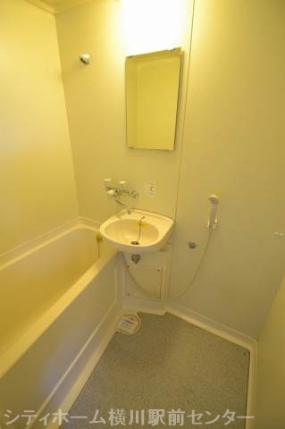 バス・シャワールーム　浴室